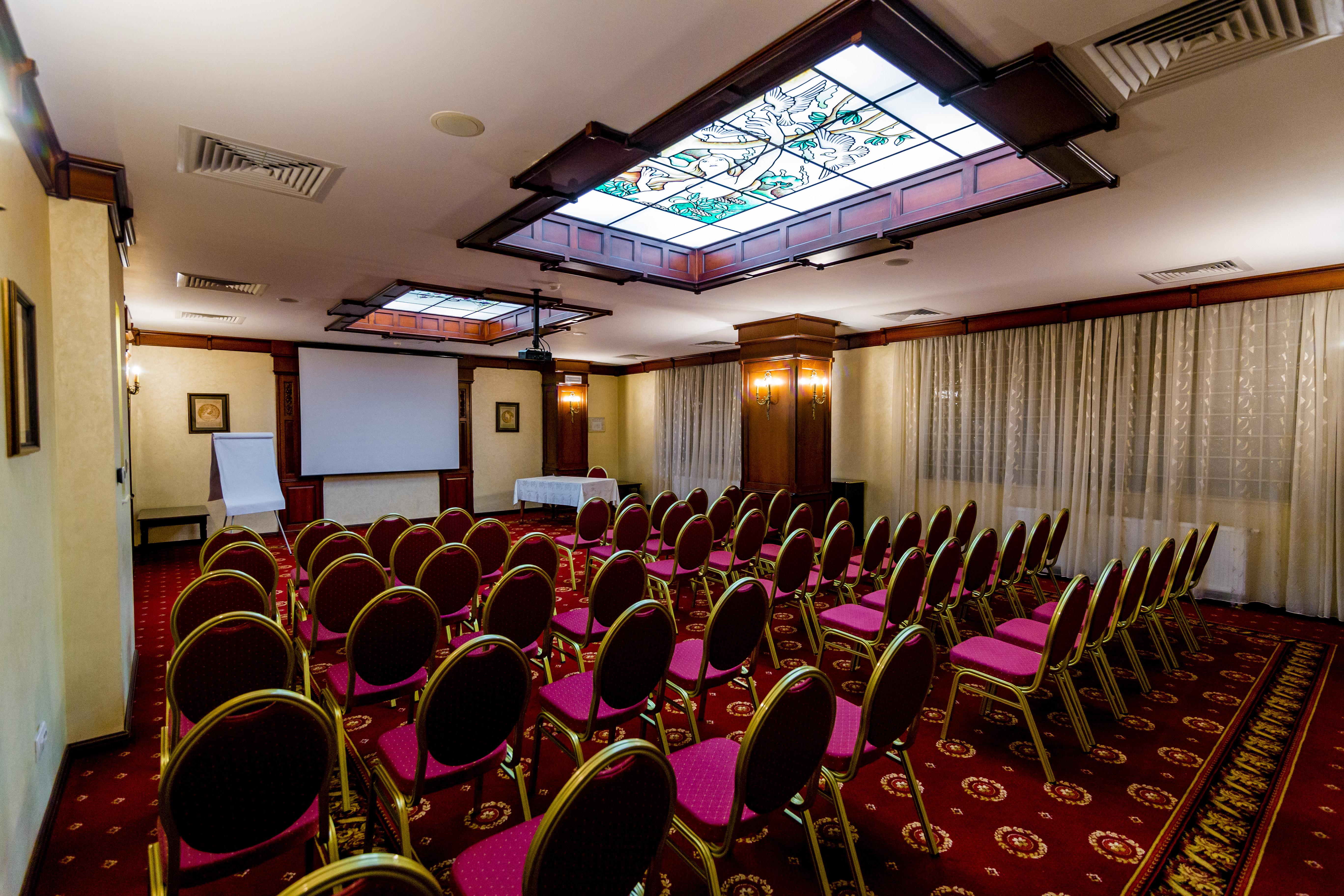 Hotel Golden House Craiova Buitenkant foto