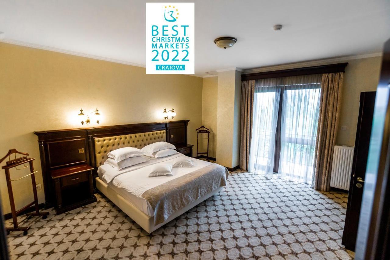 Hotel Golden House Craiova Buitenkant foto