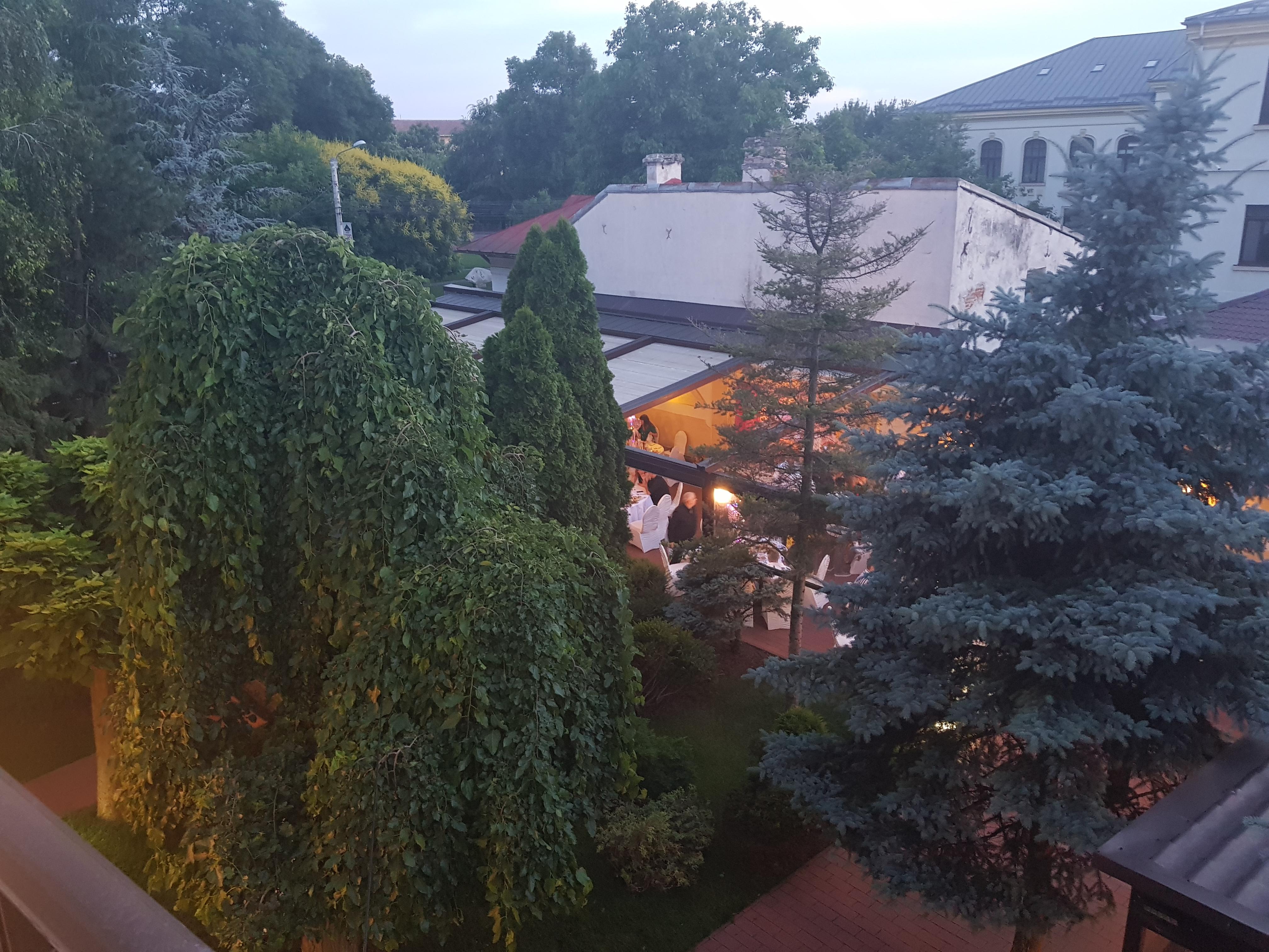 Hotel Golden House Craiova Buitenkant foto